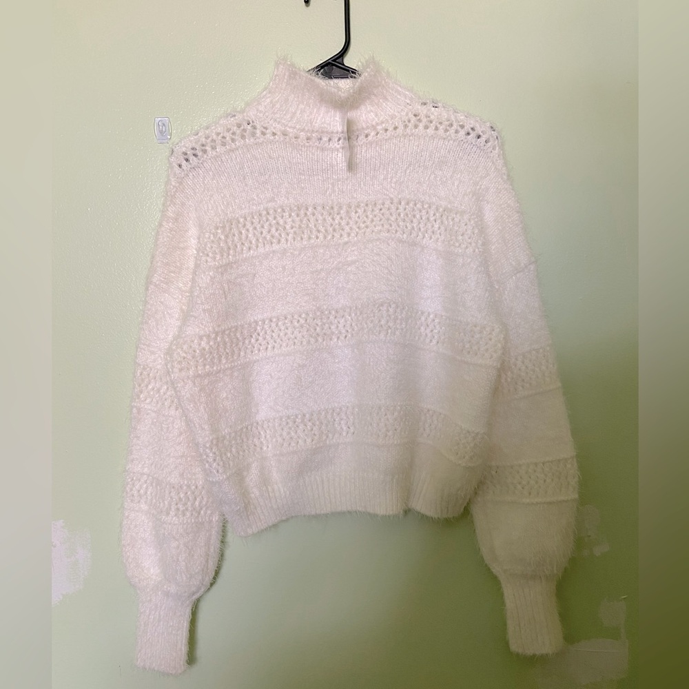 Forever 21 Women's Cream and White knitted Jumper size S NWT